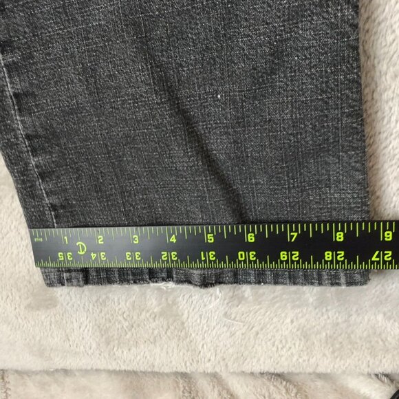 Levi's Women's 515 Jeans Size 16 Low Rise Bootcut Black Denim Medium Wash Y2K - Picture 4 of 16